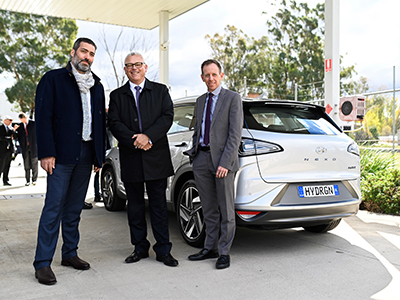 [From left to right]: Romain Desrousseaux, Deputy CEO, Neoen Australia. John Knox, Chief Executive Officer, ActewAGL. Shane Rattenbury, Minister for Climate Change.